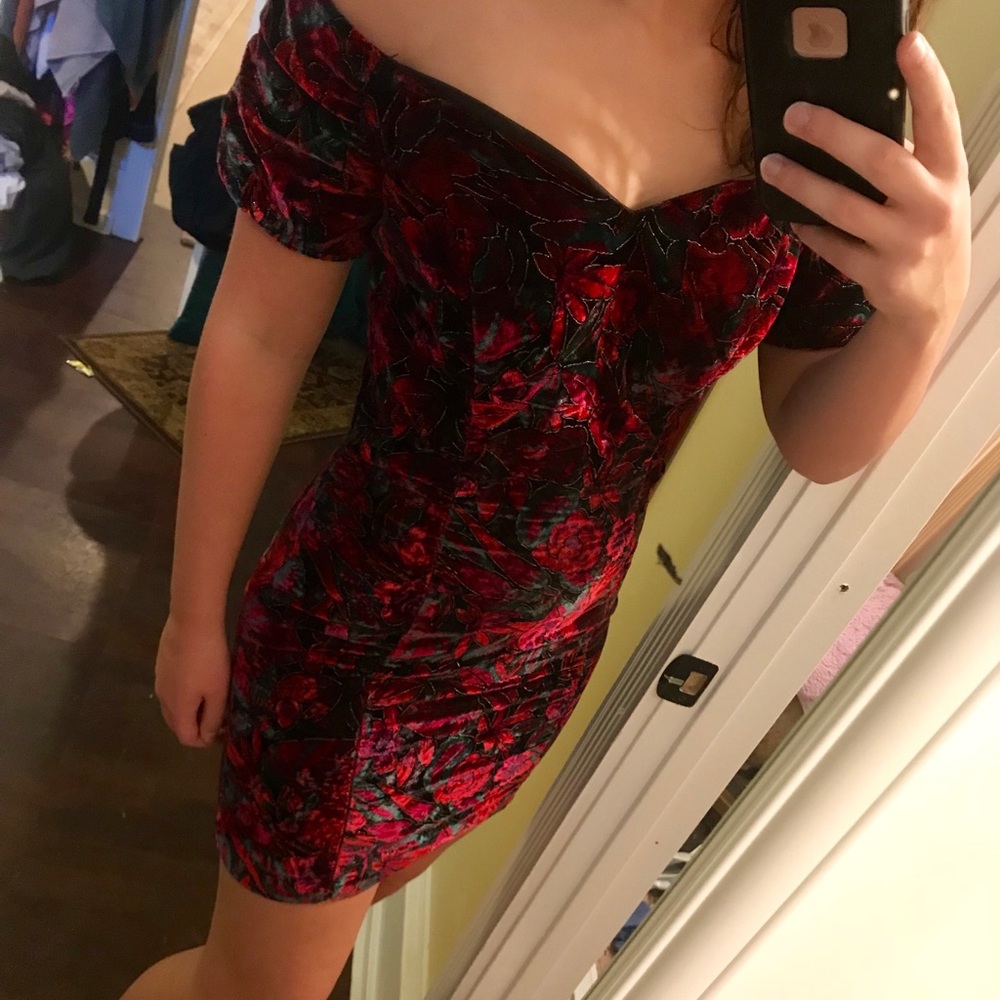 Vintage Steppin’ Out Formal Cocktail Dress